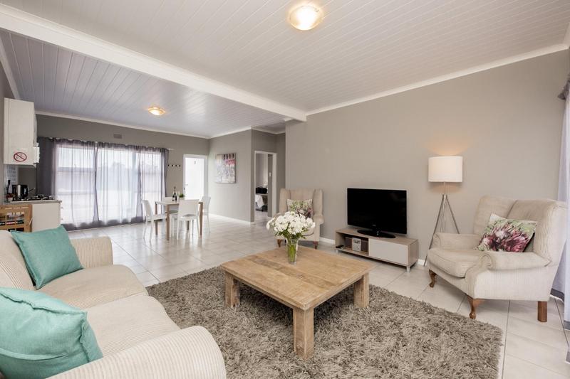 8 Bedroom Property for Sale in Grabouw Western Cape